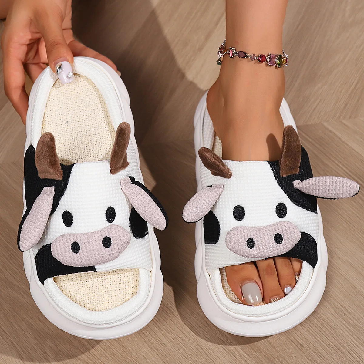 wholesale Four Season Indoor Home Cow Pig Linen Slippers Skin Open Toe Linen Slides Slippers for women and men