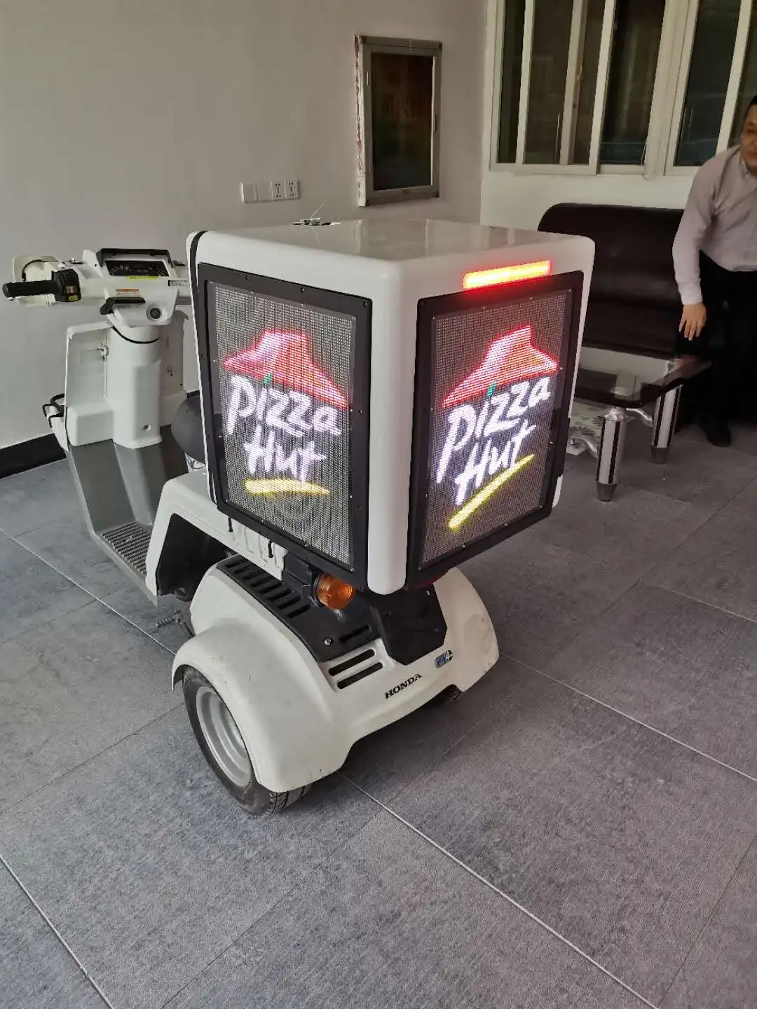 Wholesale Waterproof two wheeler Motorcycle Delivery Box motorbike arai helmet tank bag with EVA Shockproof Mat accessories