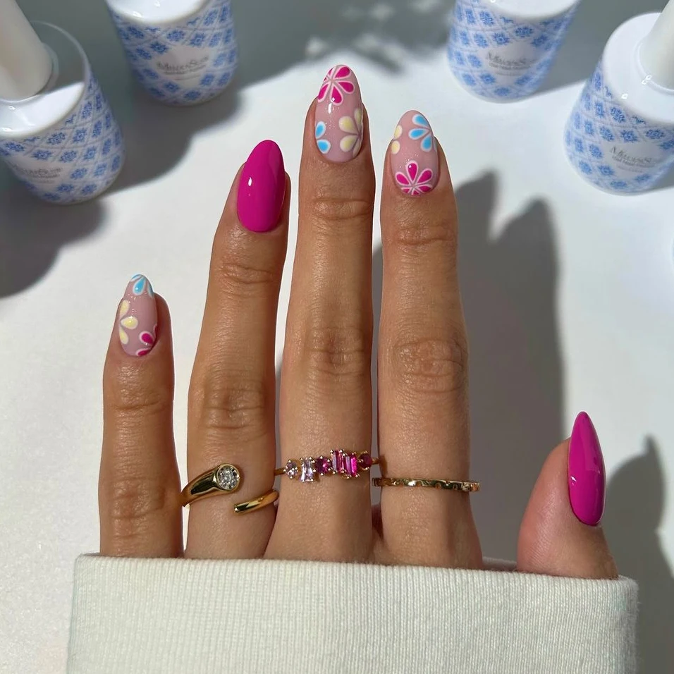 High Quality Acrylic Fake Handmade Nails Press On Wholesale Short Almond Soft Gel Flower Design Luxury Press On Nails Set