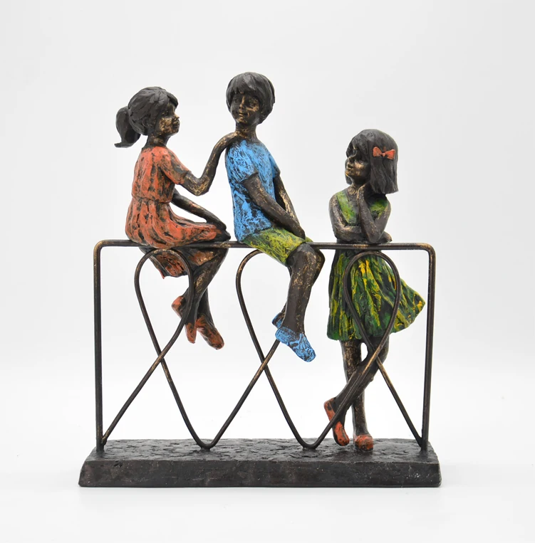 Factory Direct Loving theme Modern Decoration resin figurine  dancing ladies with frame sculpture resin statue for office decor
