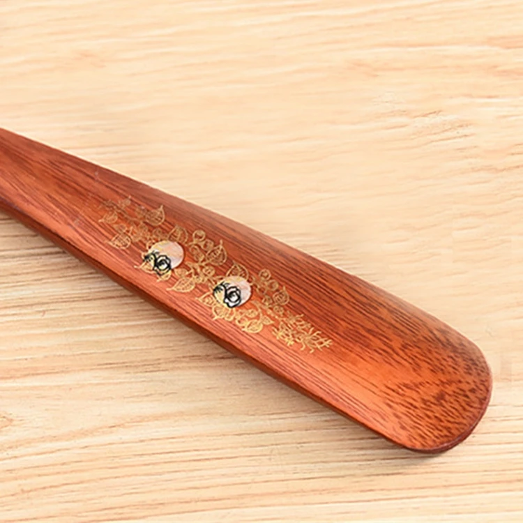 Hot-selling product wooden wear resistant durable portable 55CM flexible and convenient bamboo shoehorn