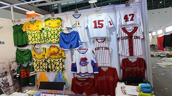 Custom Full Color All Over Print Long Sleeve Crewneck Event T Shirt Athletic Fit Digital Full Print Sublimation Sports T-Shirt