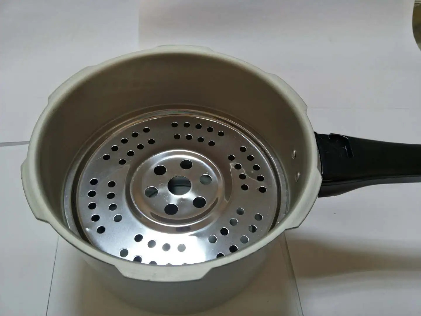 5L Multiple Safety Devices Aluminum Gas Stove Soft Anodized  Pressure Cookers