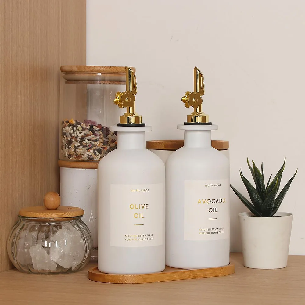 Wholesale Solid Color Kitchen Supplies Household Storage Oil Bottle With Lid Sauce Vinegar Ceramic Olive Oil Bottles