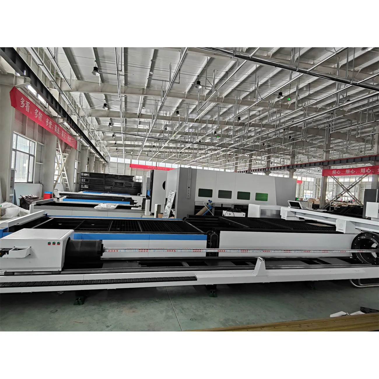 2000w 3kw 6kw Power Fiber Lazer Steel Cutter Aluminum Iron Sheet Metal Pipe Iron Cnc Laser Cutting Machines