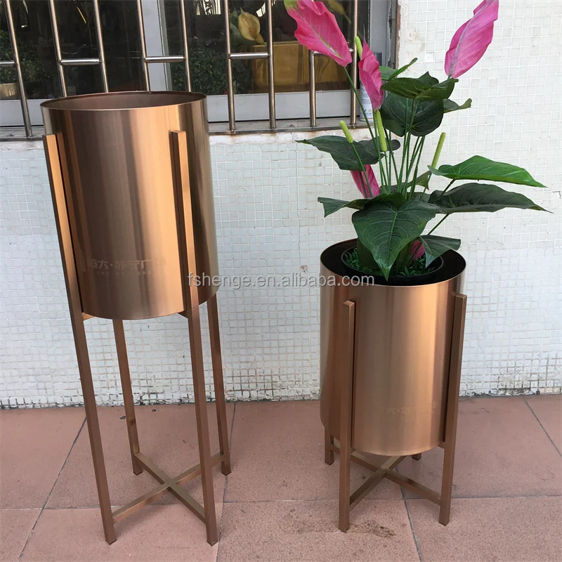 Luxury home decor tall metal floor vase 3 tier outdoor decorative gold flower pot stands