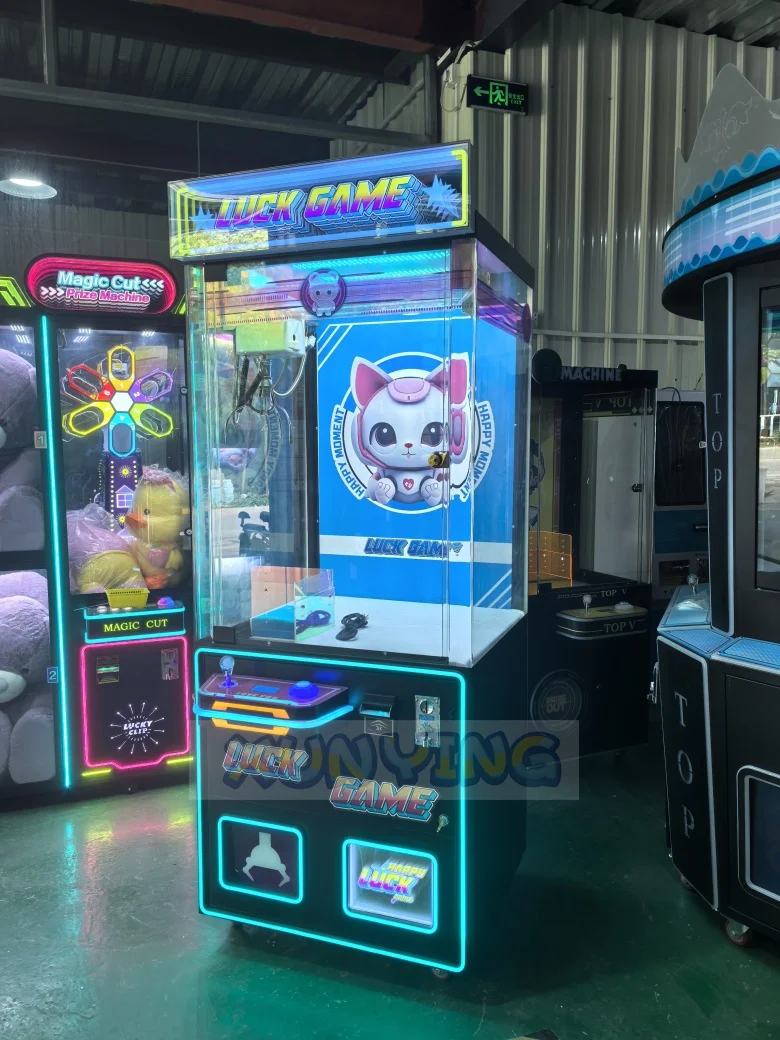 Wholesale Custom Happy House Claw Crane Game Vending Machines Coin Operated Arcade Doll Machine Claw Crane For Sale