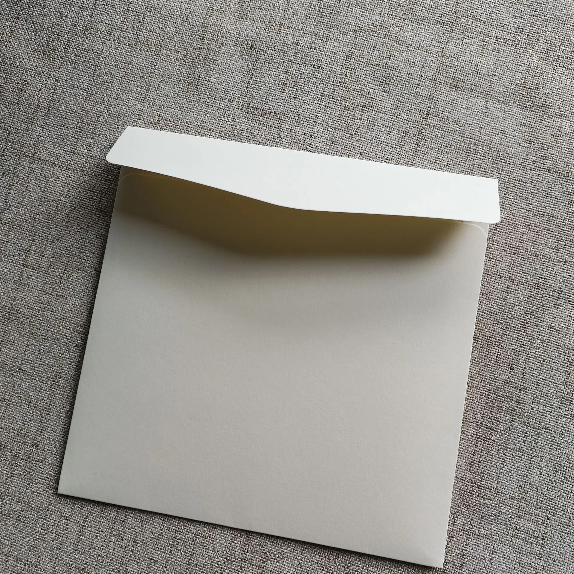 Envelope production in 2023, silver foil black thank-you card embossed luxury invitation card