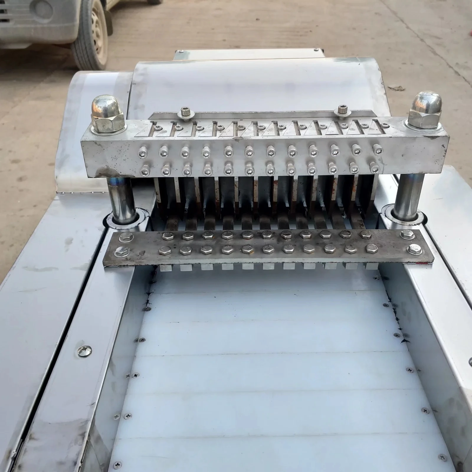 Top sale Automatic Chicken and Fish Cutting Machine for  Chicken Cubes Cutter easy to operate/cheap to get it