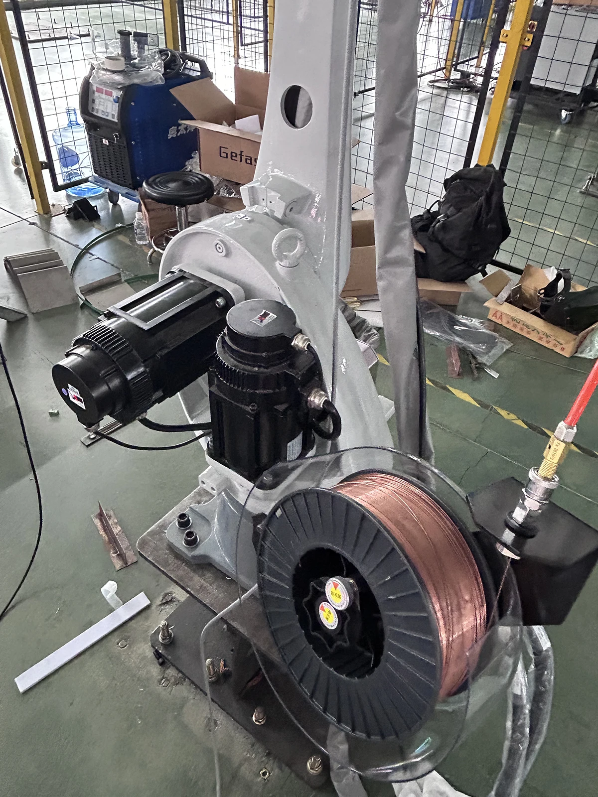 6 Axis welding robot 2.5 meter arm automatic robot arm fiber laser welding machine