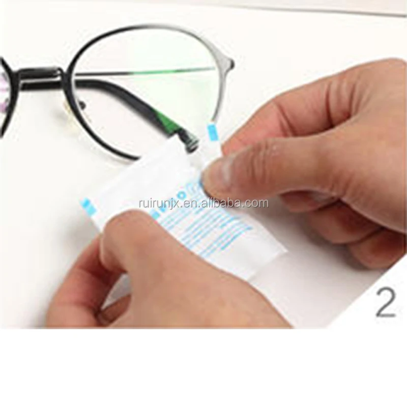 OEM manufacturer popular design 3D glasses cleaning single wet wipes machine four- side sealing machine