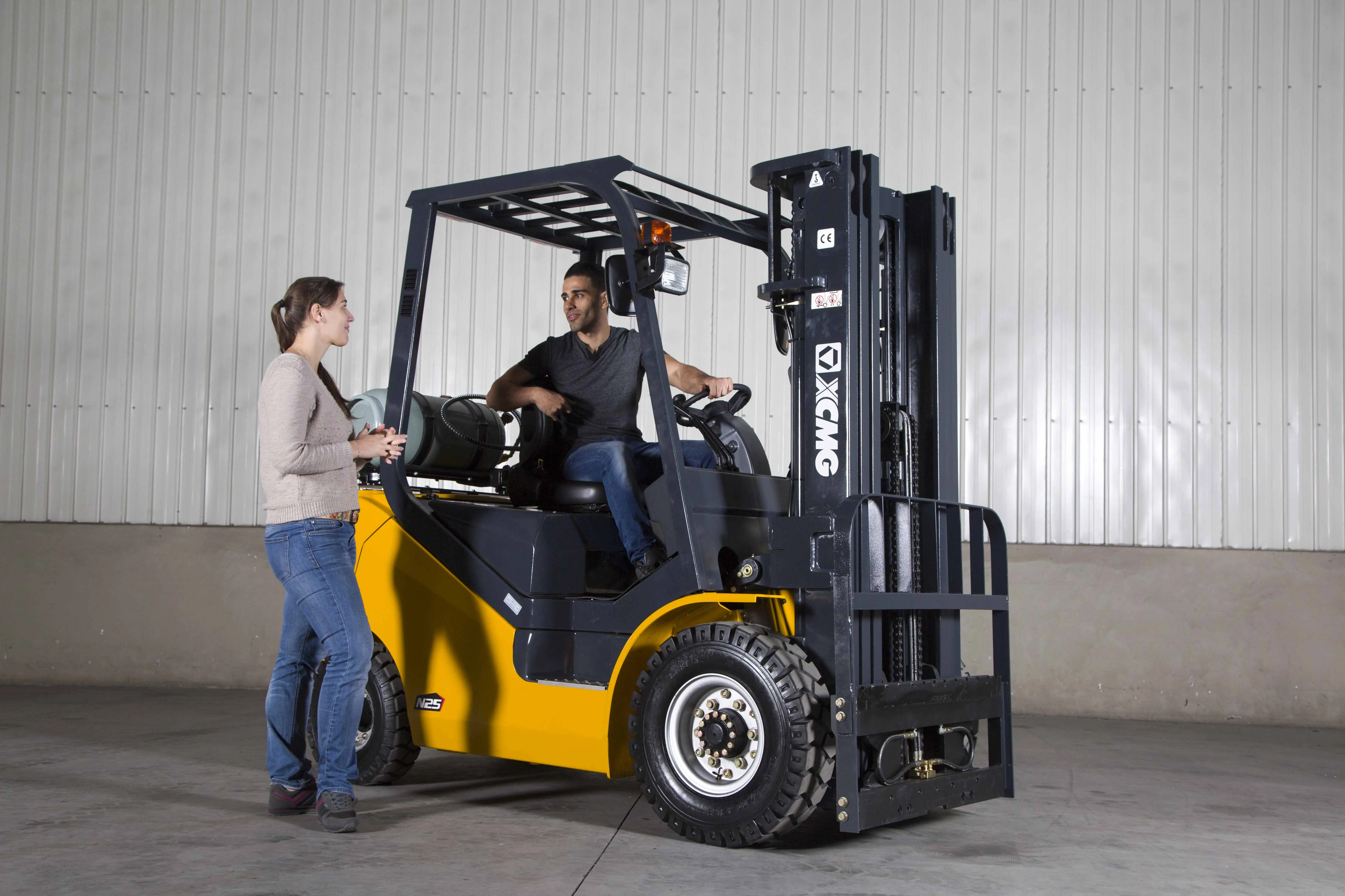 Китай Oriemac FGL25T-JA gasline/газовый вилочный погрузчик повышенной проходимости