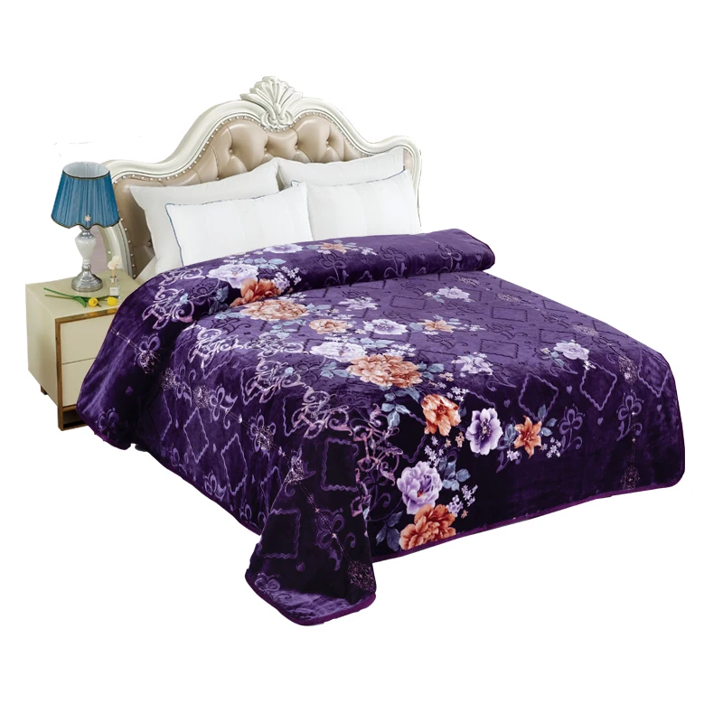 Luxury Comfortable King Size Korean Mink Blankets Wholesale Raschel beige throw big bernat blanket yarn