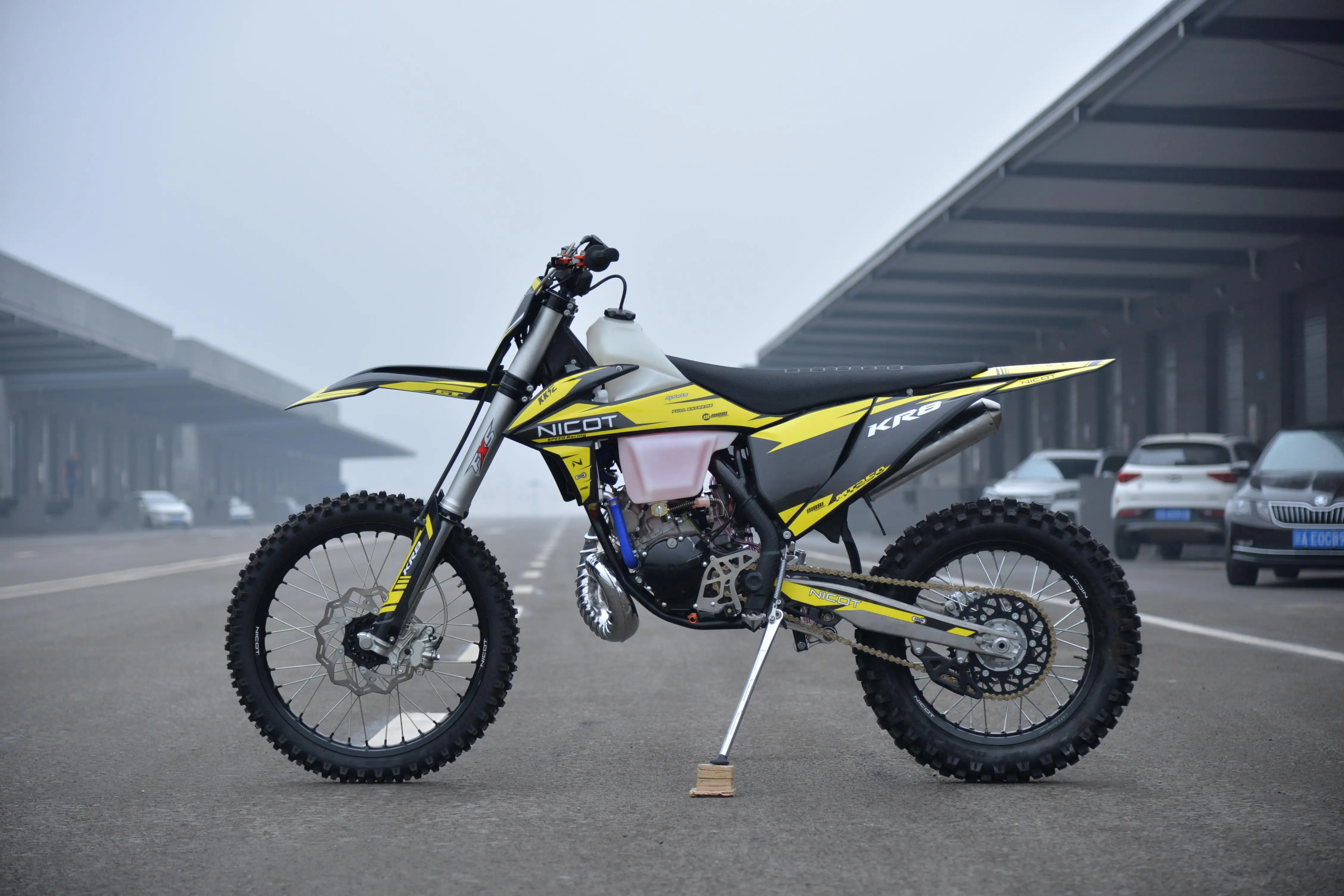 Nicot KF250MT 2 Stroke 250cc Dirt Bike Off-road Motorcycle Motocross 250cc with Loncin MT250 2 Stroke Engine