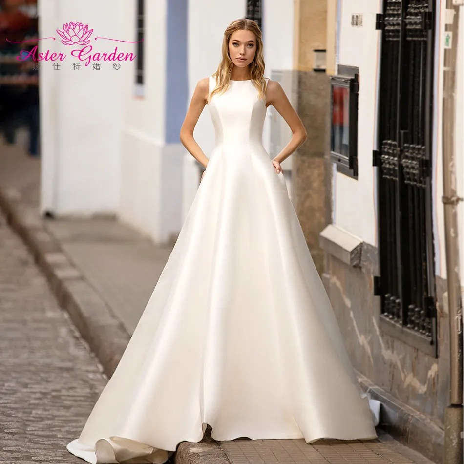 Aster garden Satin Wedding Dress 2021 Graceful Backless Scoop A-Line Sleeveless Button Vintage Bride Gowns Vestido De Noiva