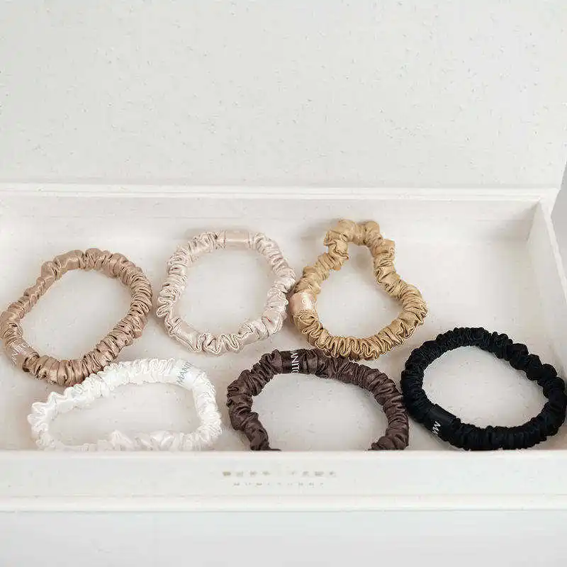 Fashion Women Accessory Bulk Elastic Hair Ties Custom Solid Satin Hair Bands Girls Wholesale Silk Hair Scrunchies