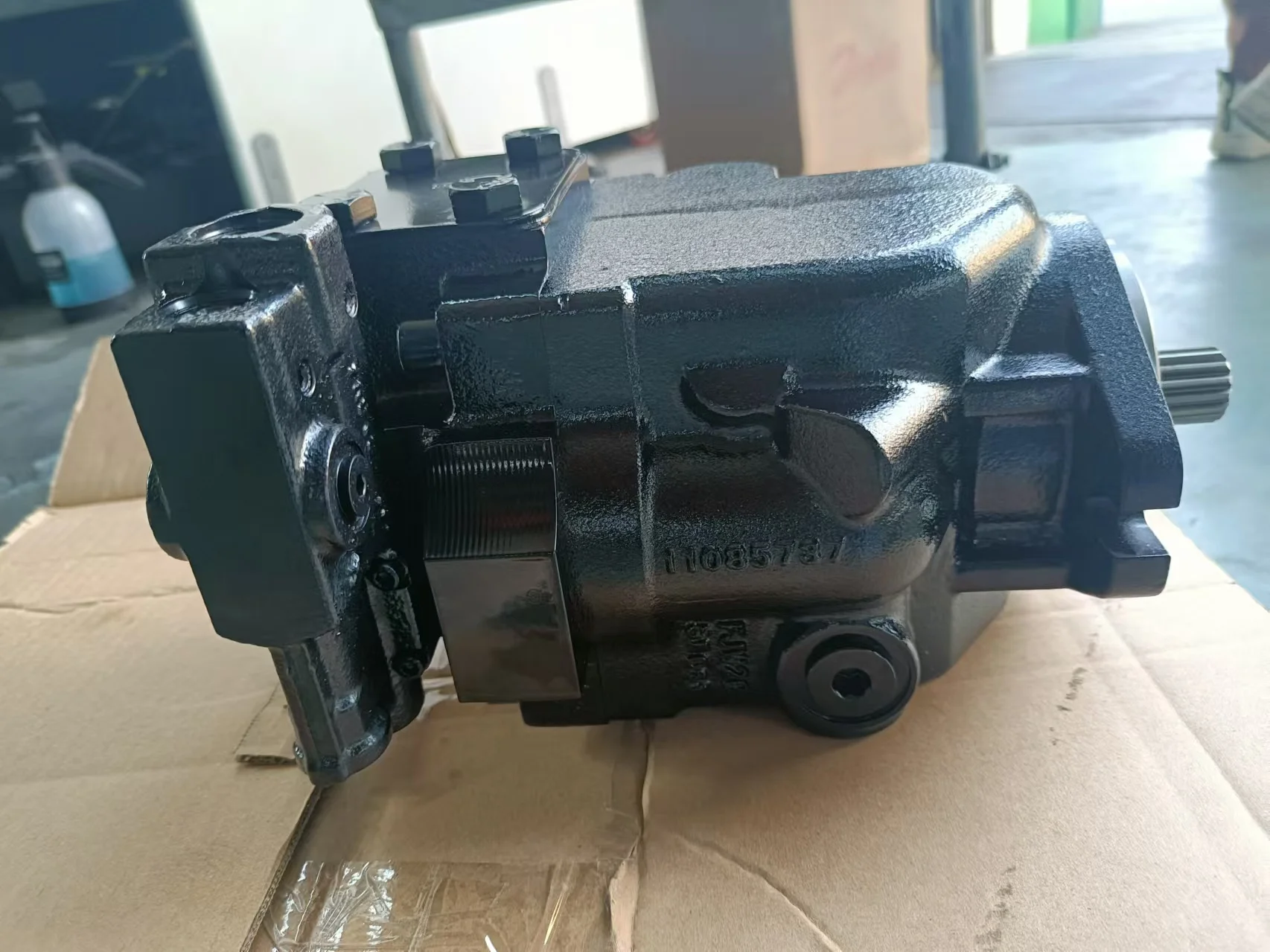 JRRS60BLS2520NNN3C3REA8NNNNJJJNNN гидравлический насос от Danfoss в наличии