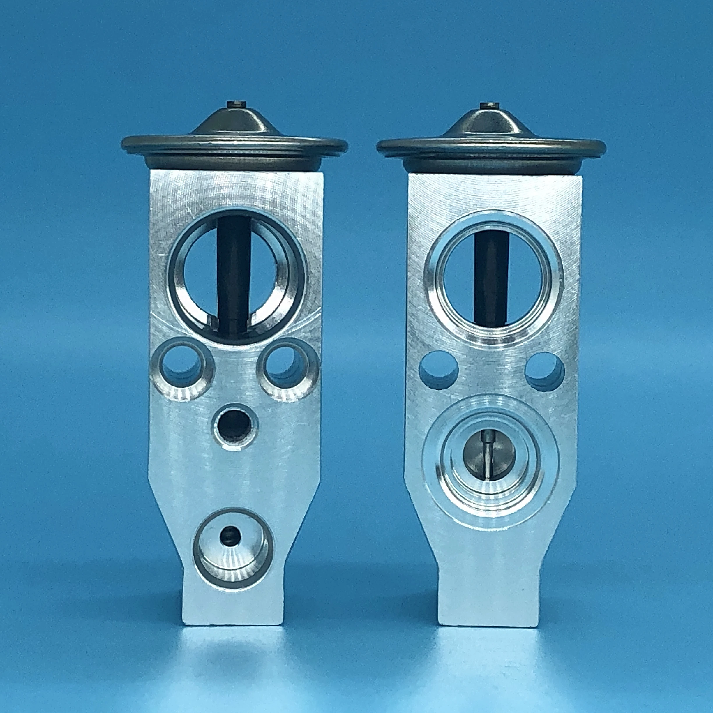 15QJNA-163 Auto air Expansion Valve for Nissan NV350  VAN E260 2012- auto air conditioning parts T1020472NA 272823XA0A