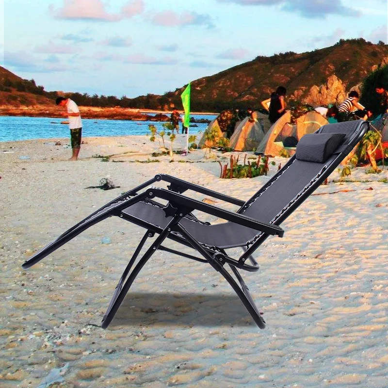 Outdoor folding chaise lounge chair 6kg Portable Travel Leisure Zero Gravity Recliner Low Camping Relax Chair With Pillow