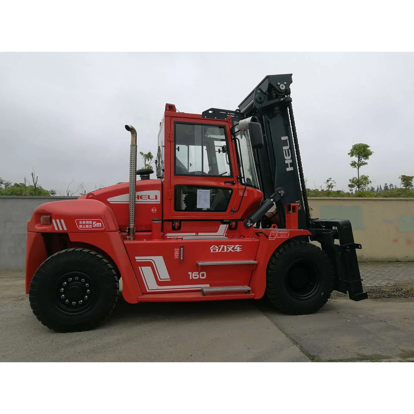 Ручной вилочный погрузчик CPCD160-WX-06III дизельный 16 тонн в Иордании