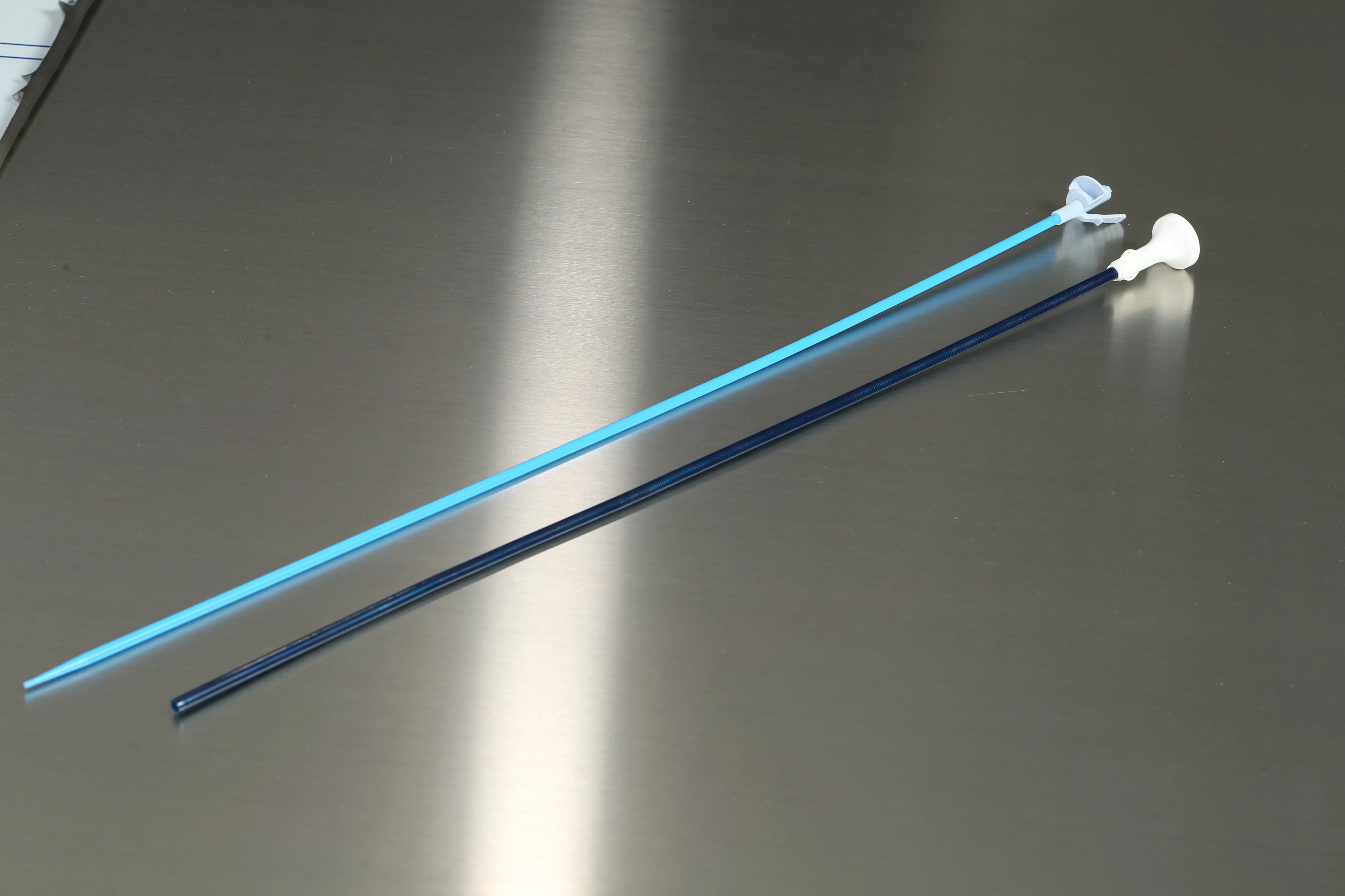 Medical surgical instruments endoscope ureteral access sheath