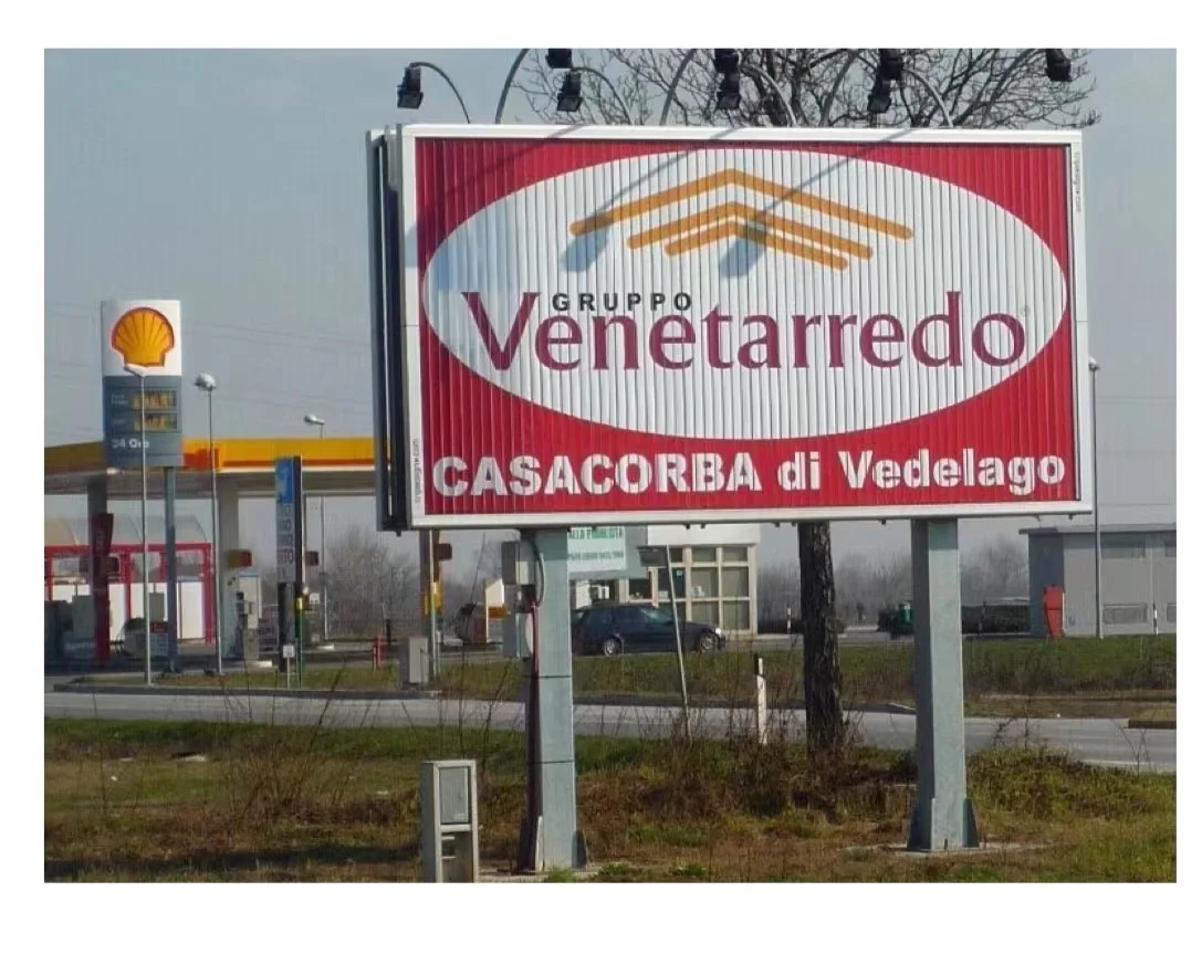 highway advertising billboard advertising rolling billboard