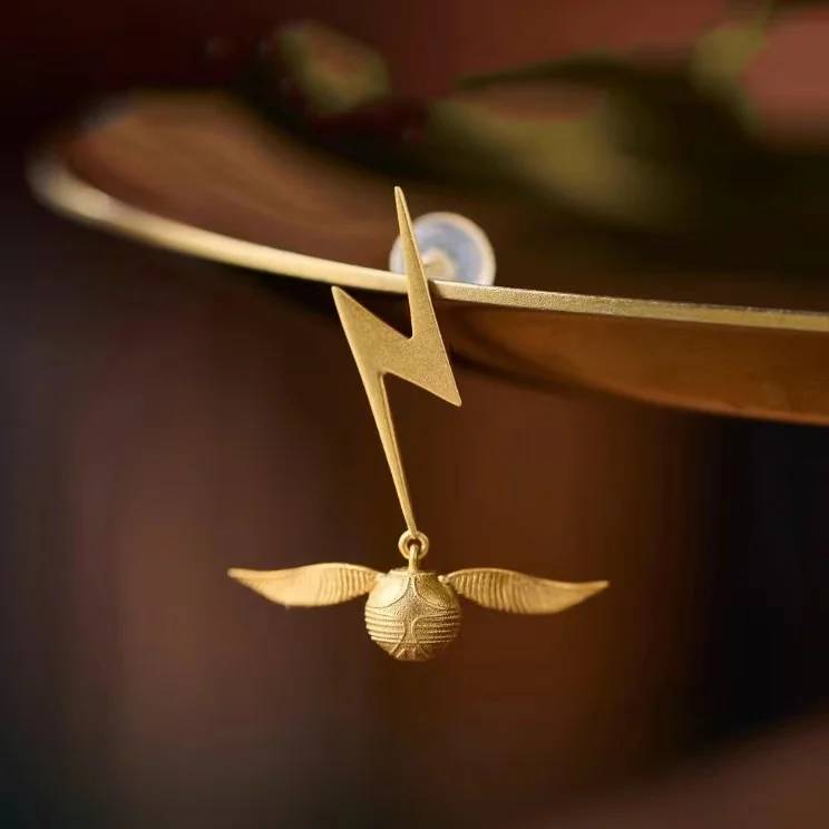 Christmas Gift Halloween Cosplay Jewelry  Golden Snitch Pin Earring
