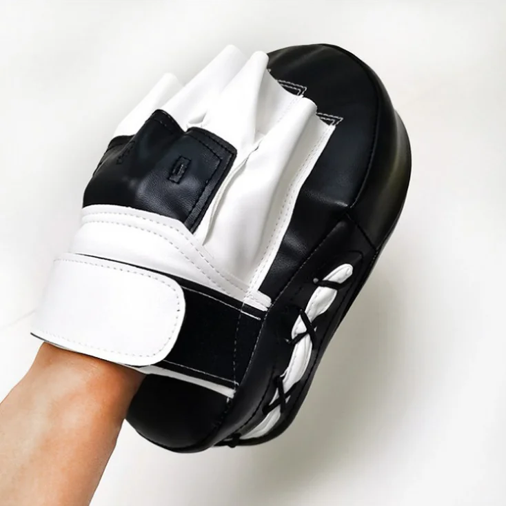 
100% High Quality Thicken durable Boxing Thai Pads Leather Boxing Hand Focus Pad 