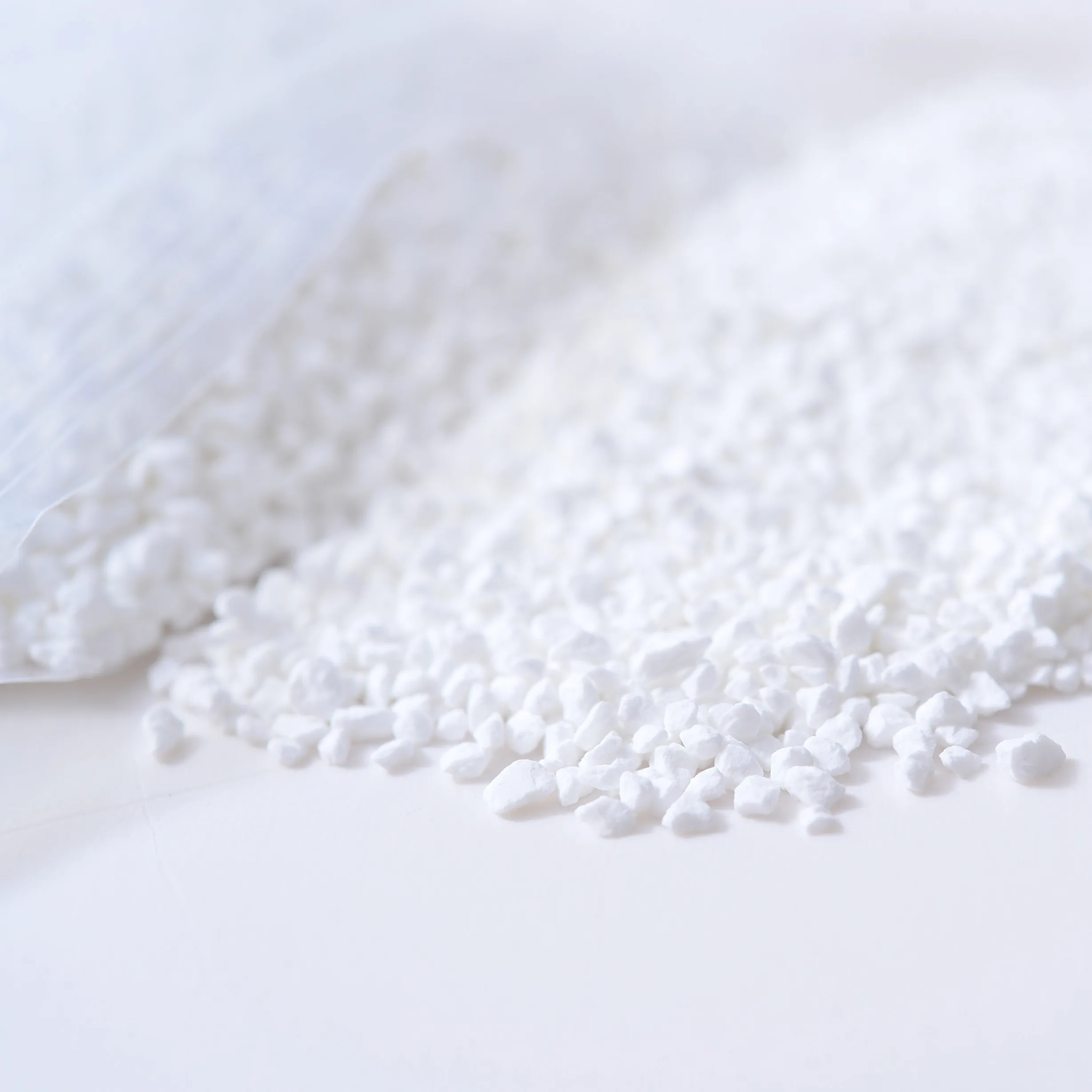 LC240717E Chlorine Manufacturer 8-30 Mesh Chlorine Granules For Swimming Pool