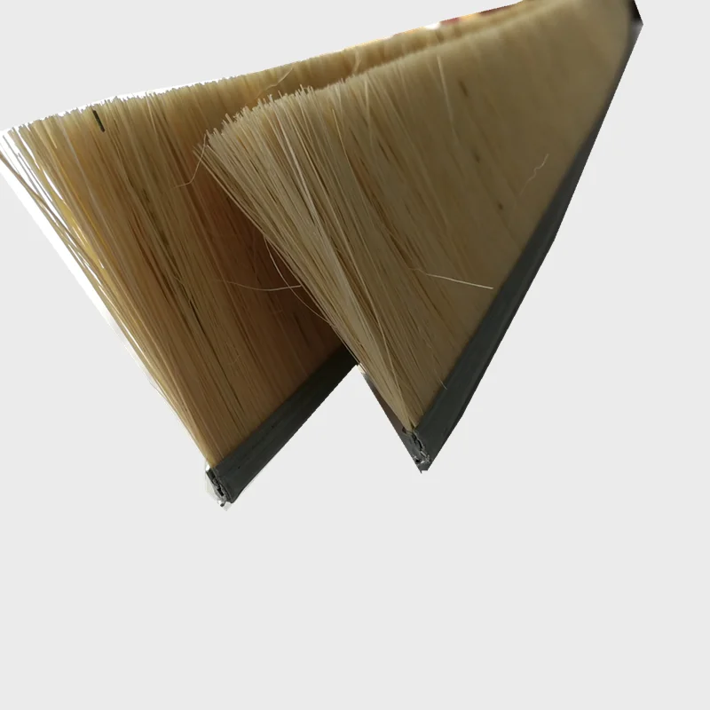 Tampico strip brush for sanding roller brush