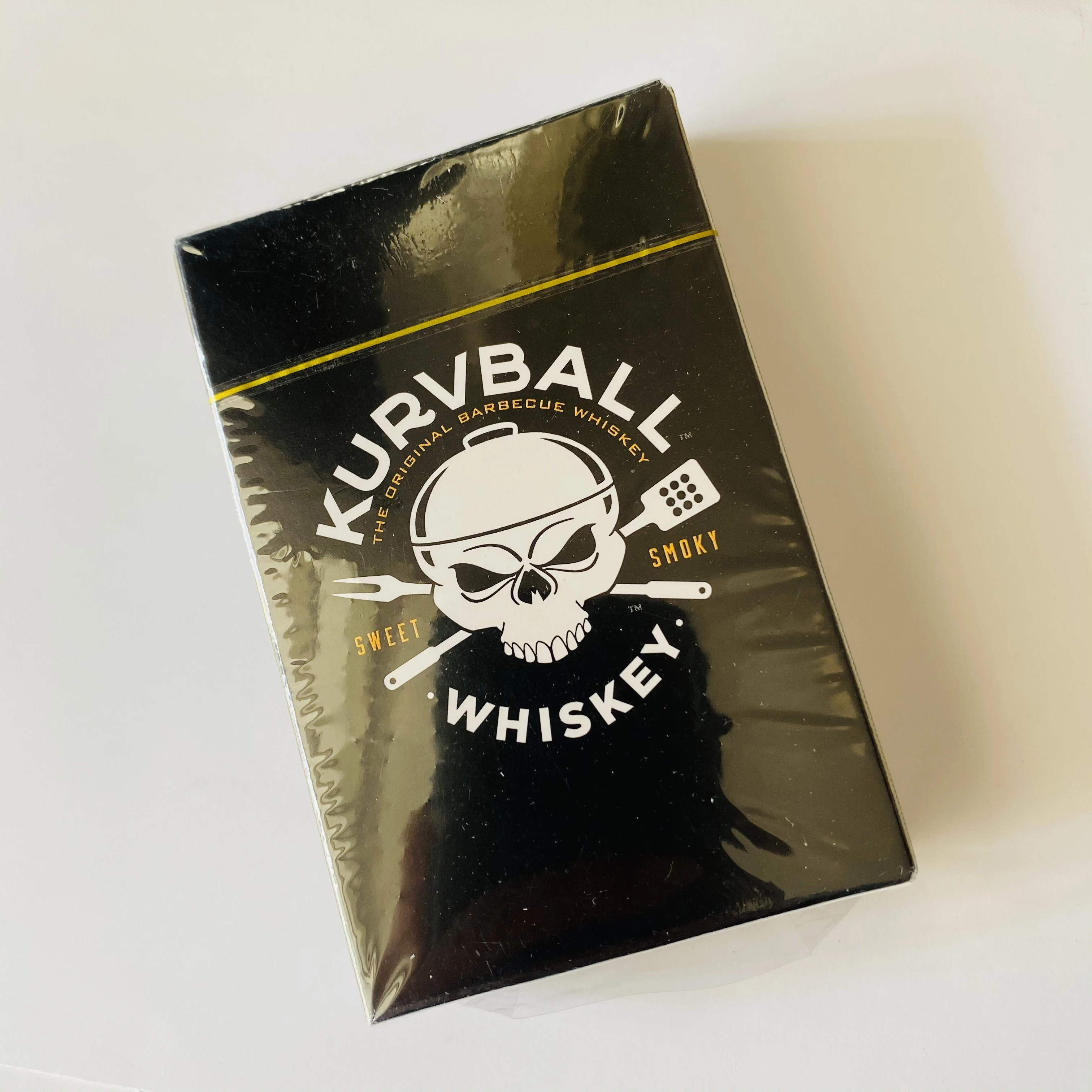 Cheap Shipping Tuck Box Poker Size Good Printing Flash Card Game Custom Logo Playing Card