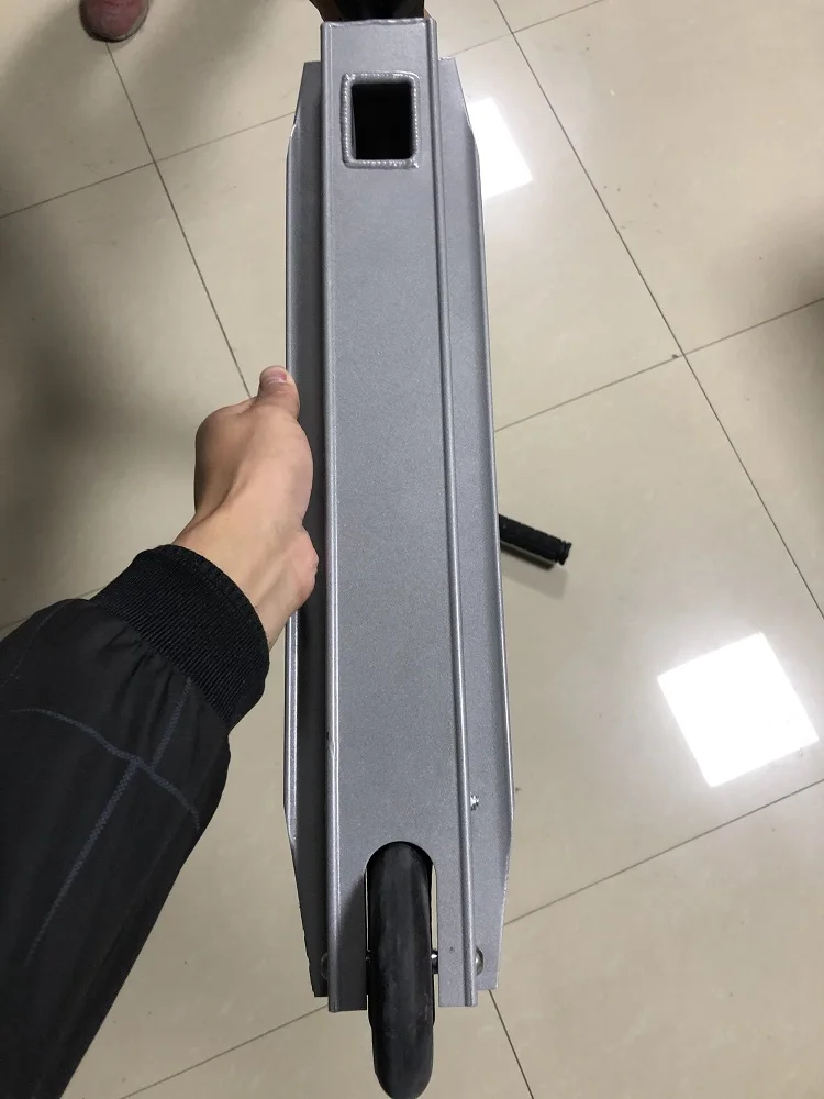 Непосредственно поставка 2-х колесных неэлектрических скутеров складных для детей