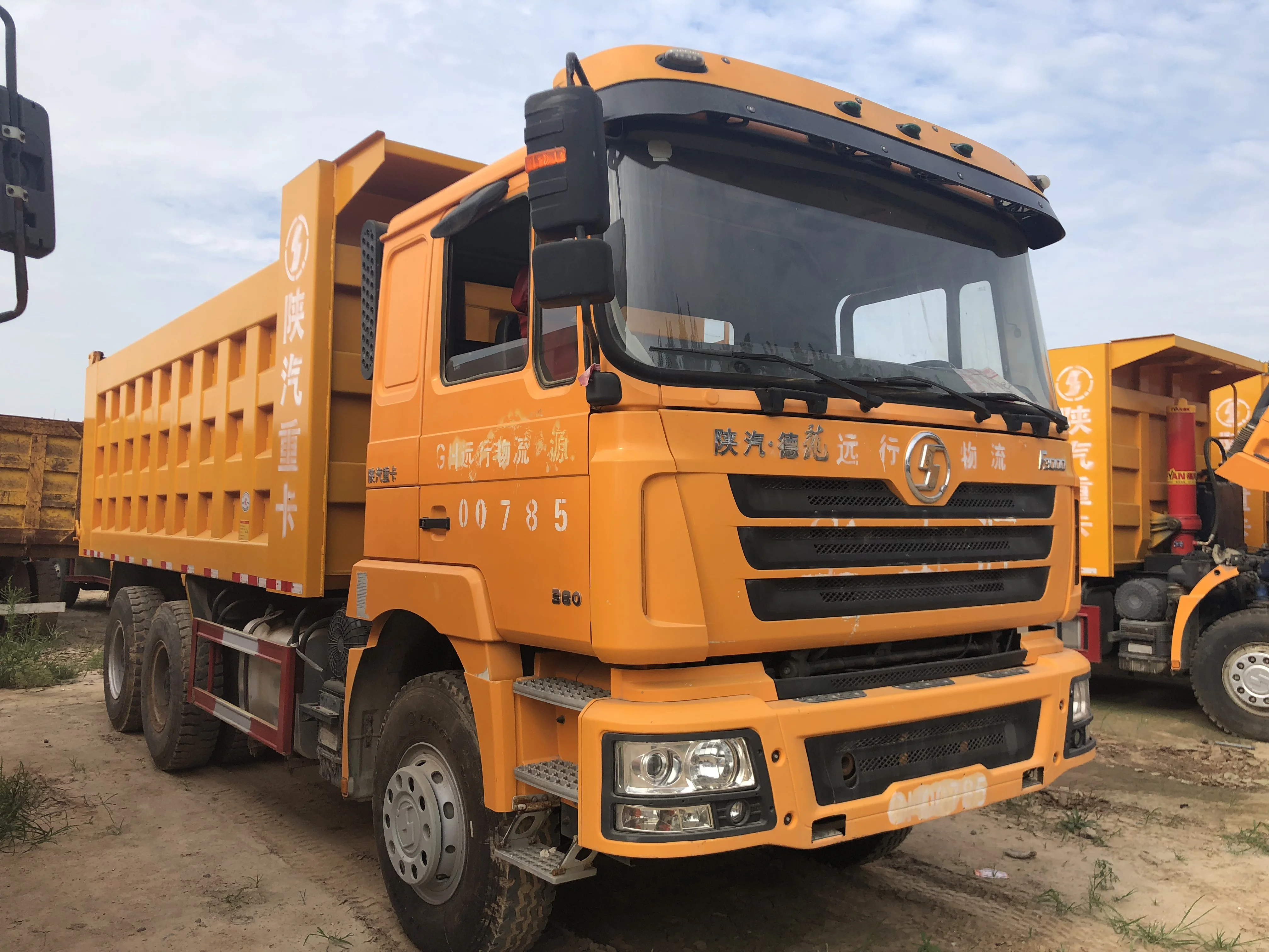 Heavy Duty Used Trucks New Sino Sinotruk Shacman 6X4 Dumper Tipper Tipping Dump Truck