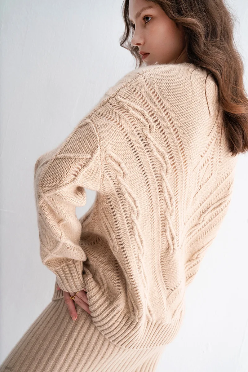 Custom Autumn Winter Winter 100% Pure Cashmere Cable knitted Sweater Skirt 2 Piece Set Outfit Sweater Top Twin Set Women