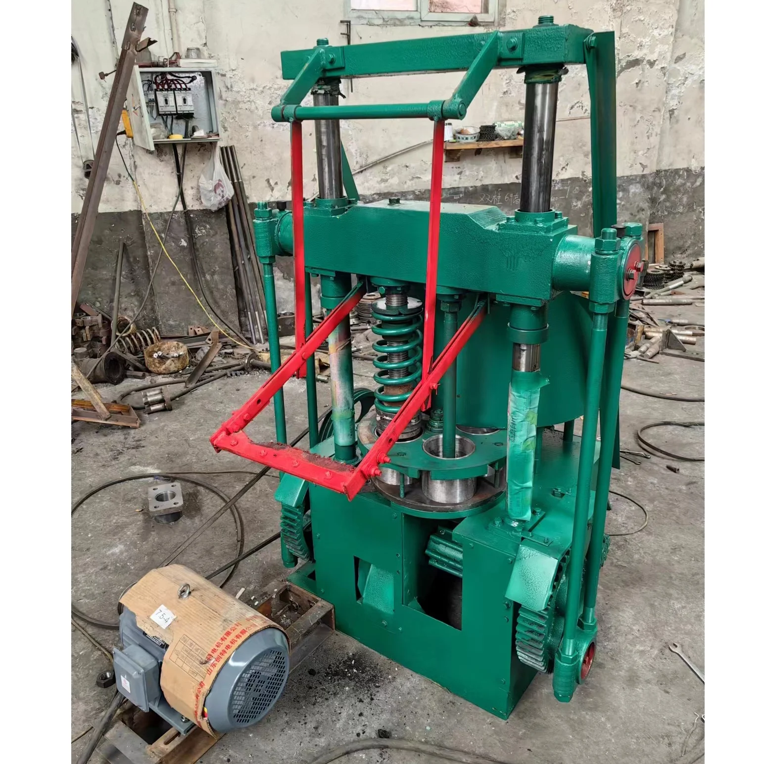 Coal Charcoal Honeycomb Briquette/Making/Press/Froming Machine