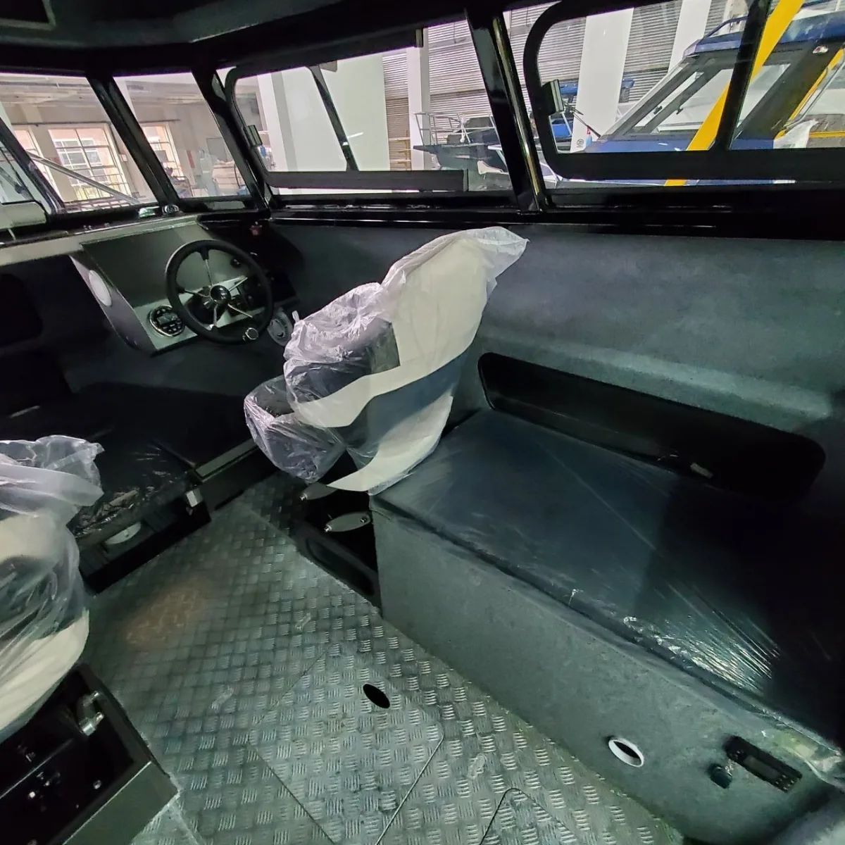 Professional Thickened Reinforced Aluminum Alloy Fishing Boat New Sea/Ocean Fishing Boat with Gas Fuel