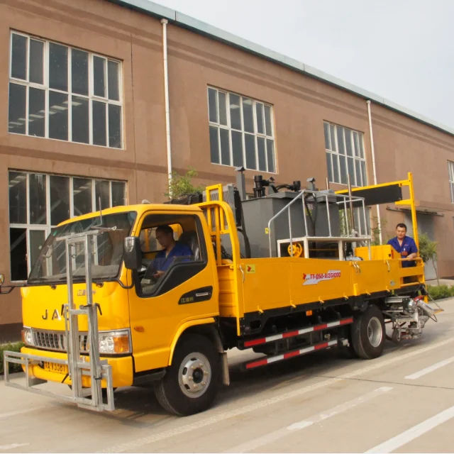 Thermoplastic Road Marking Truck for traffic line