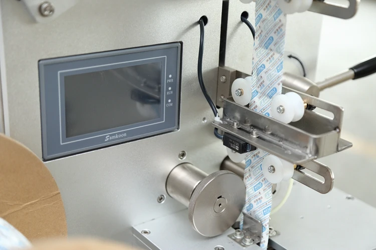 Chinese Manufacturer Full Automatic High-Speed Servo Bag Pillow Packaging Machine