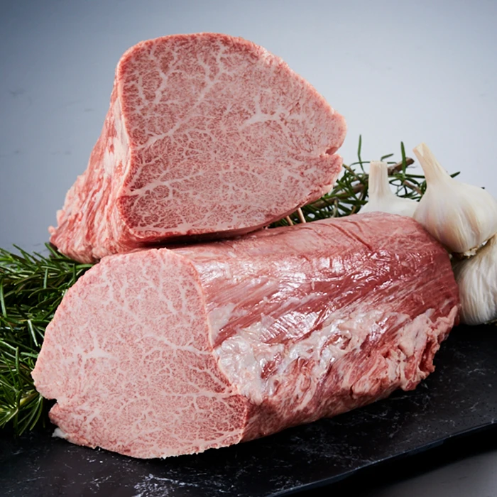 High Quality Vibrantly Colored Meat Vacuum Sirloin Wagyu Beef Japanese