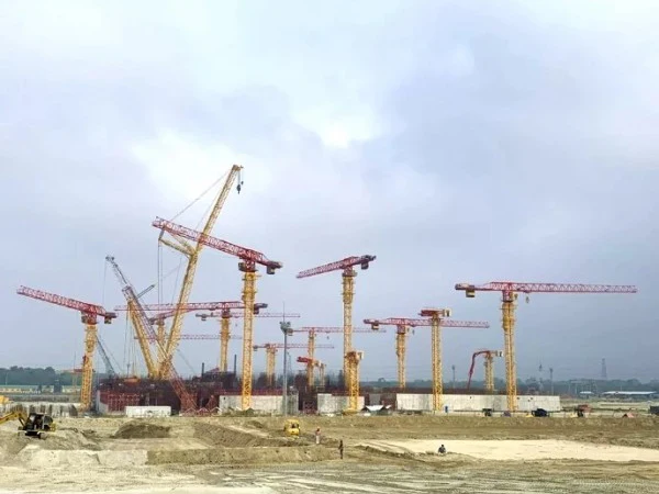 Первоначально поставка фабрики 6 тонн SYT80 самомонтирующийся маленький башенный кран для