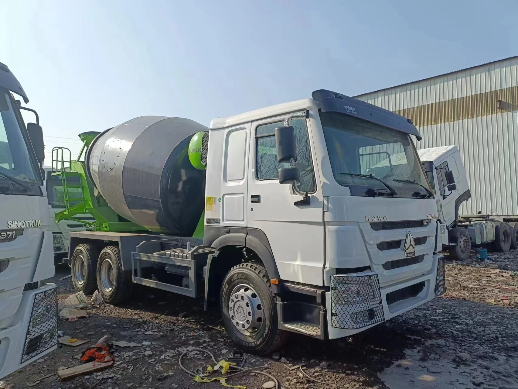 SINOTRUK HOWO Second Hand 6x4 Cement Mixer Truck Euro 2 Mobile Concrete Mixing Machine 10 CBM Concrete Mixer Truck For Sale