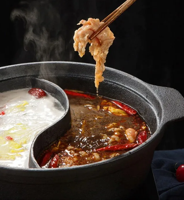 Classic Cast Iron Shabu Pot Saucepan/Multifunctional 2-in-1 Double Pot for Hot Sale Sukiyaki Paella Casserole Camping Outdoor