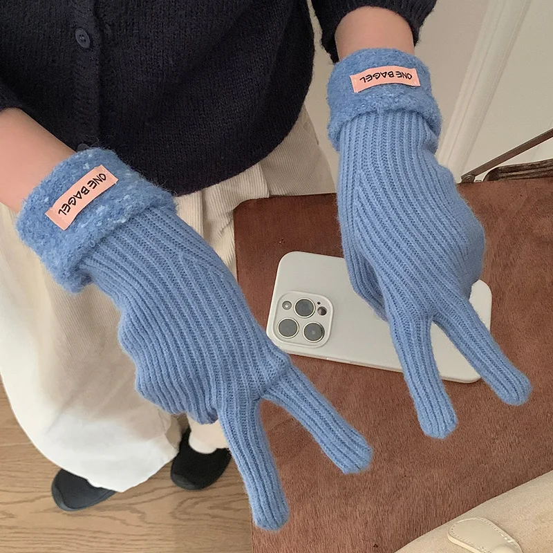 Wholesale Thick Warm Full Fingers Knitted Glove Soft Touch Screen Solid Color Gloves