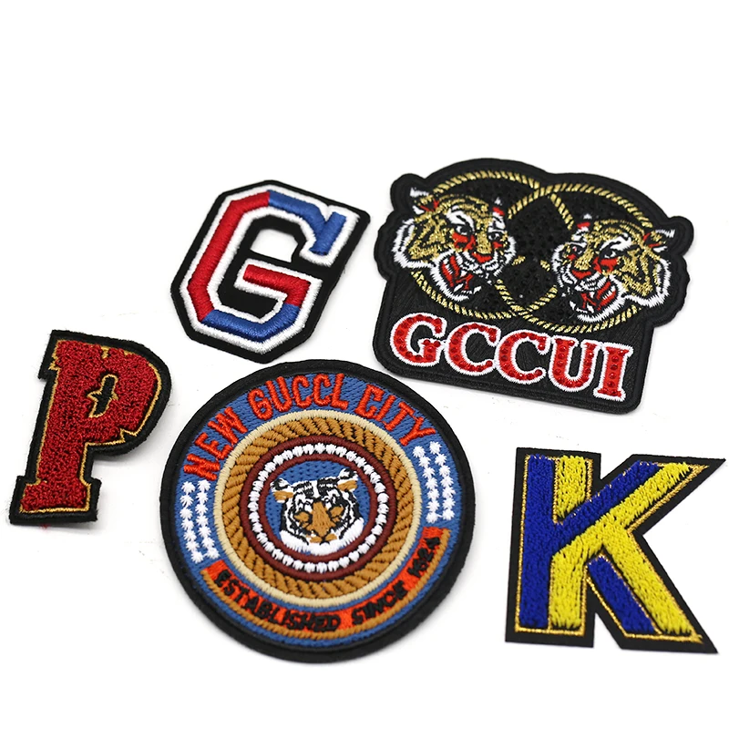 New Arrivals Chenille Letter Patch Round Embroidery Velcro Backing Embroidery Patch Hook And Loop Badges