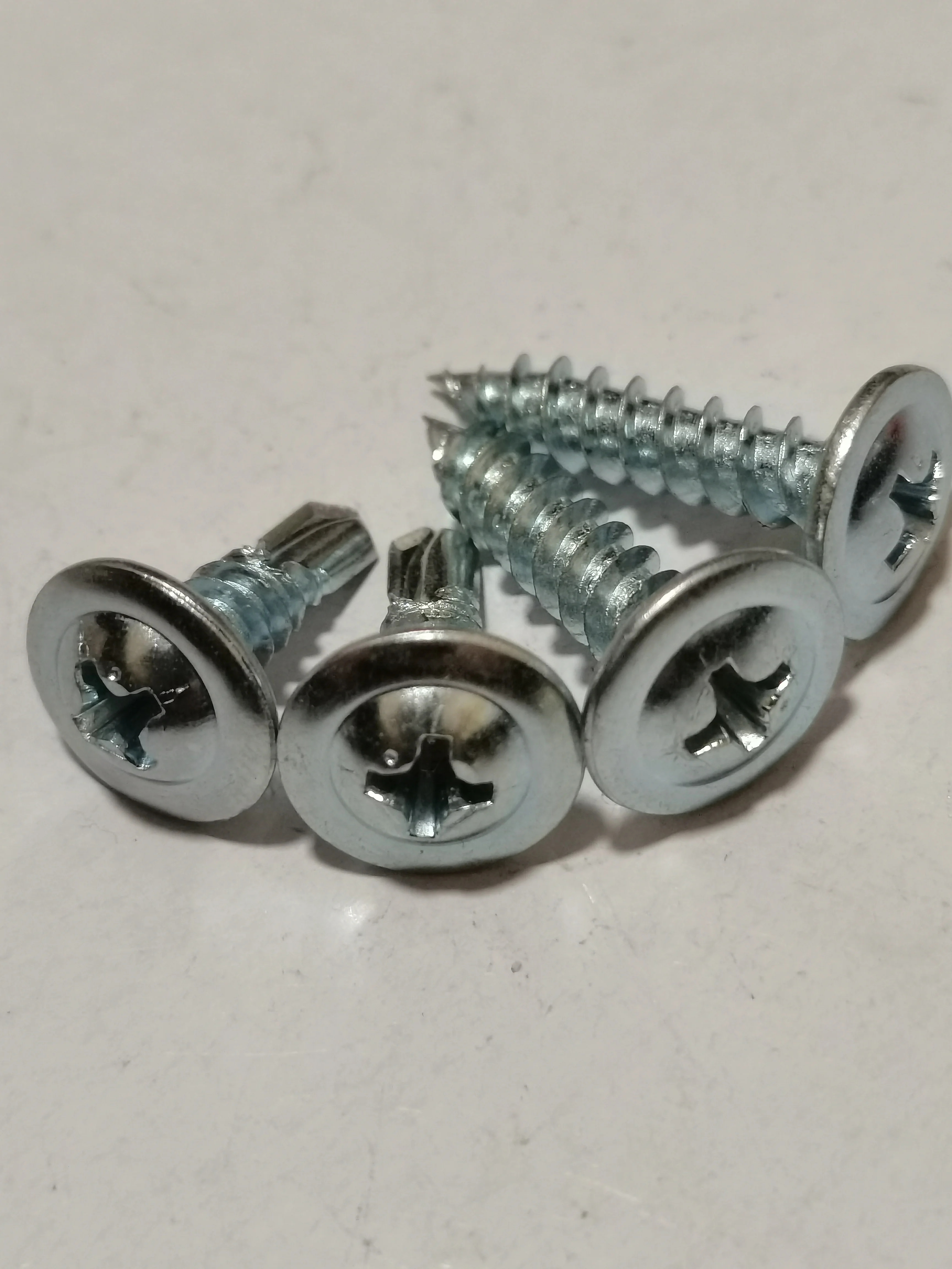 Verified Factory Good Quality Cheap Truss White Wood Self Tapping Screw Stainless Steel