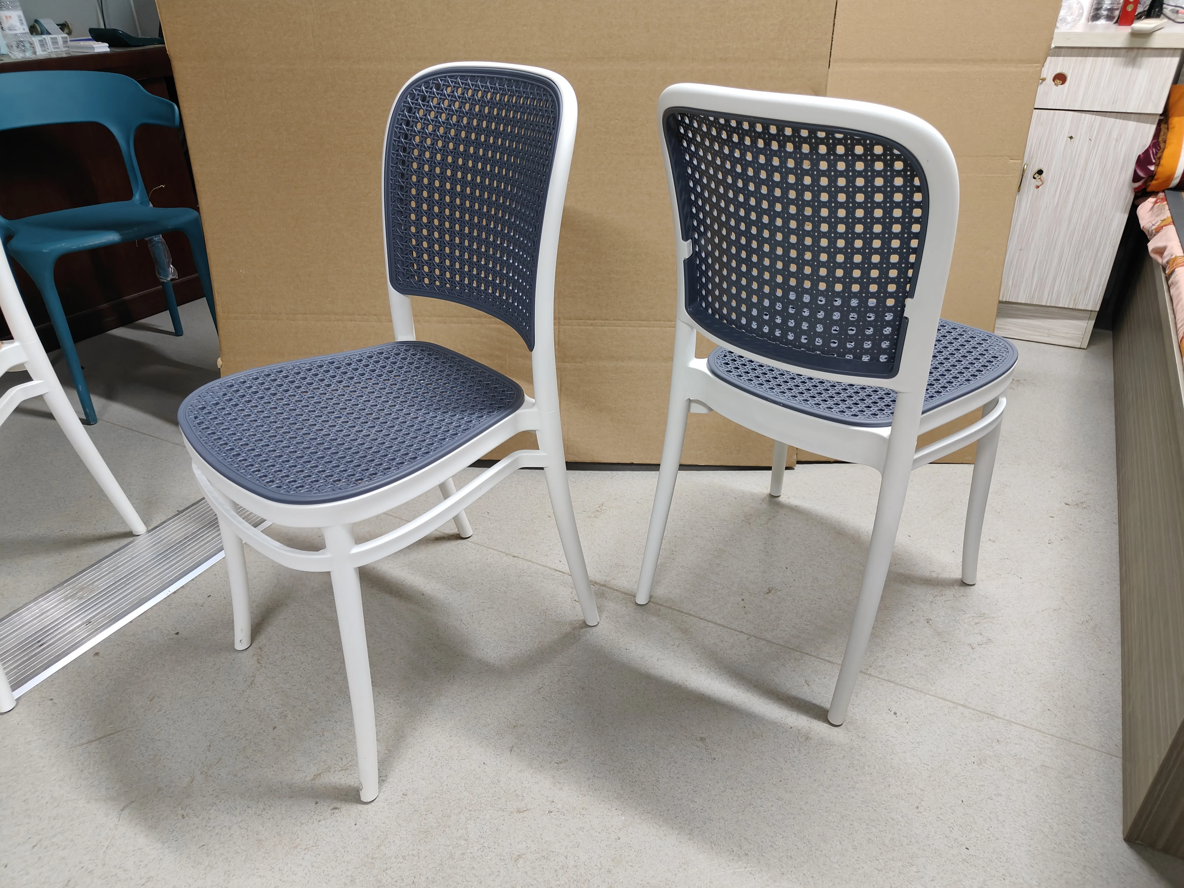 China wholesale Modern Rattan design plastic Chair Solid Dining Chair Sillas De Plasticas Stackable Pp Cafe chair