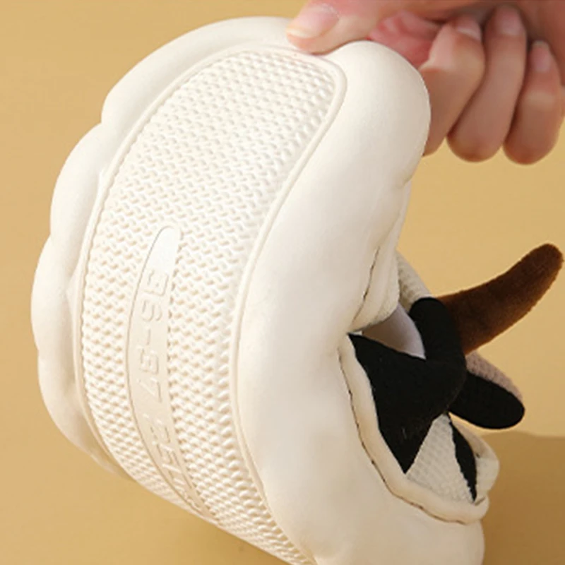 Indoor Home Living Fashion Skin Friendly Platform Slippers Skin Open Toe Linen Cute Plush Cow Slides Slippers for Women and Men