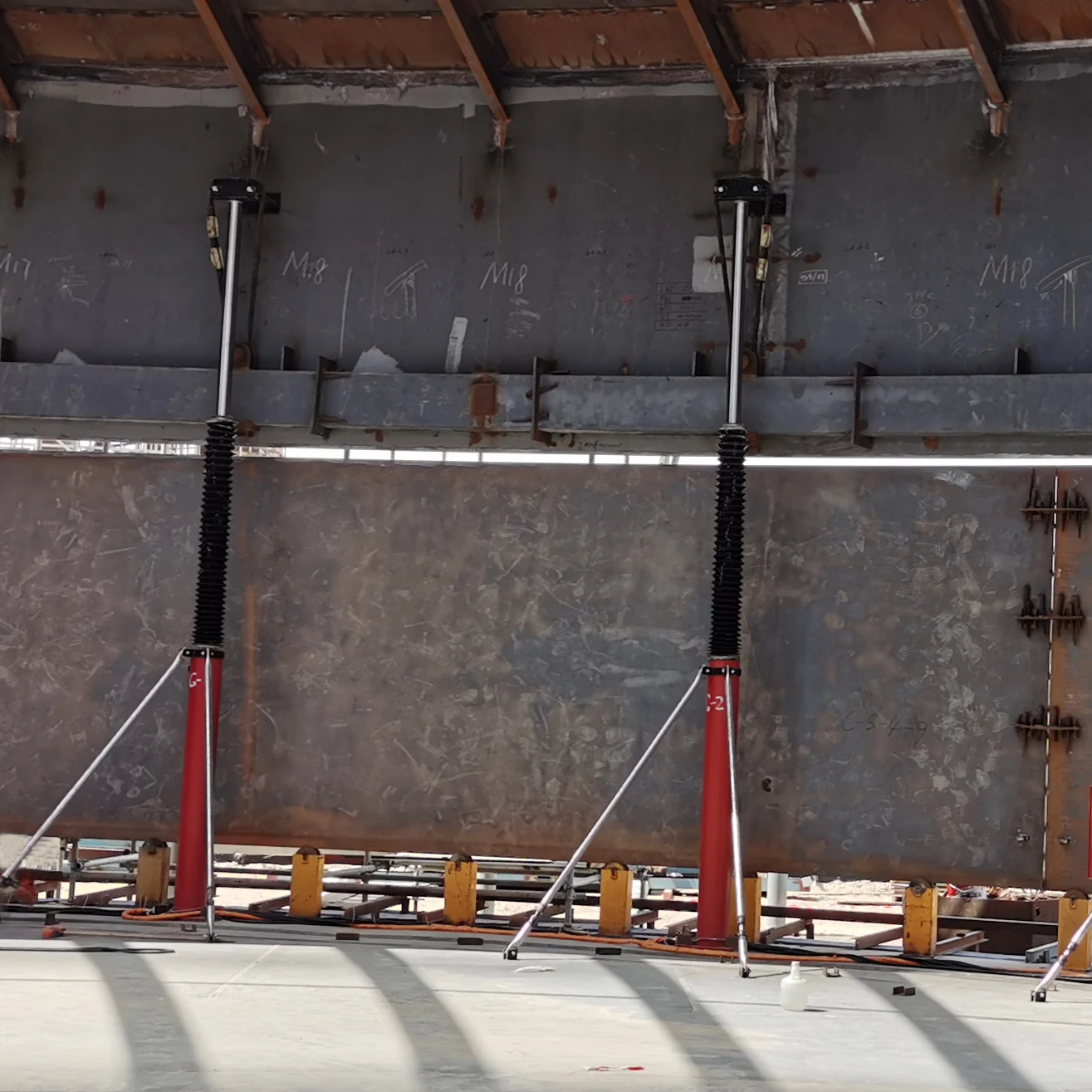 Advanced Hydraulic Lifting Jacks in Stock for Oil Tank Construction