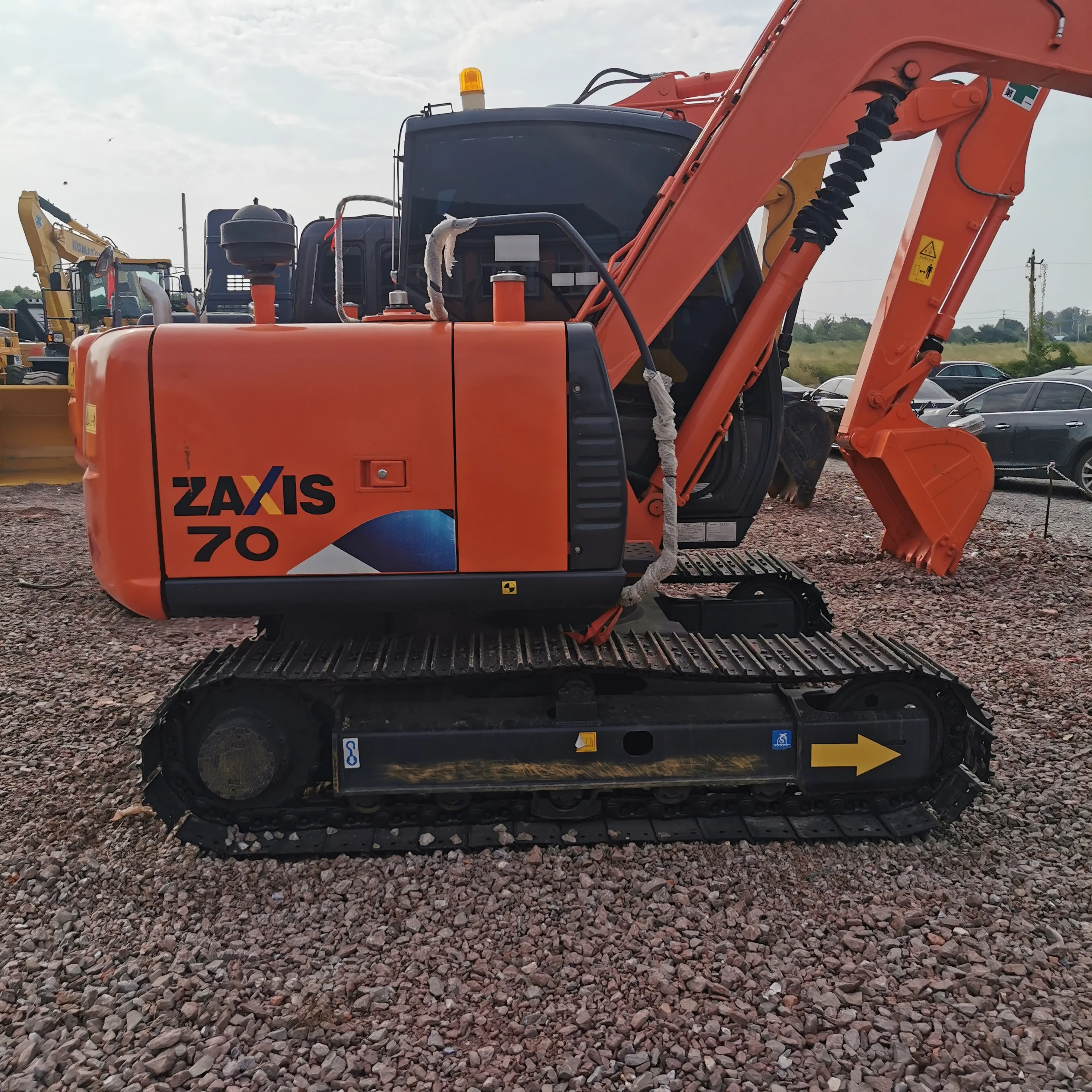 Secondhand Japan original 7 ton mini hitachi zx 70 zx70 used crawler excavator digger for sale