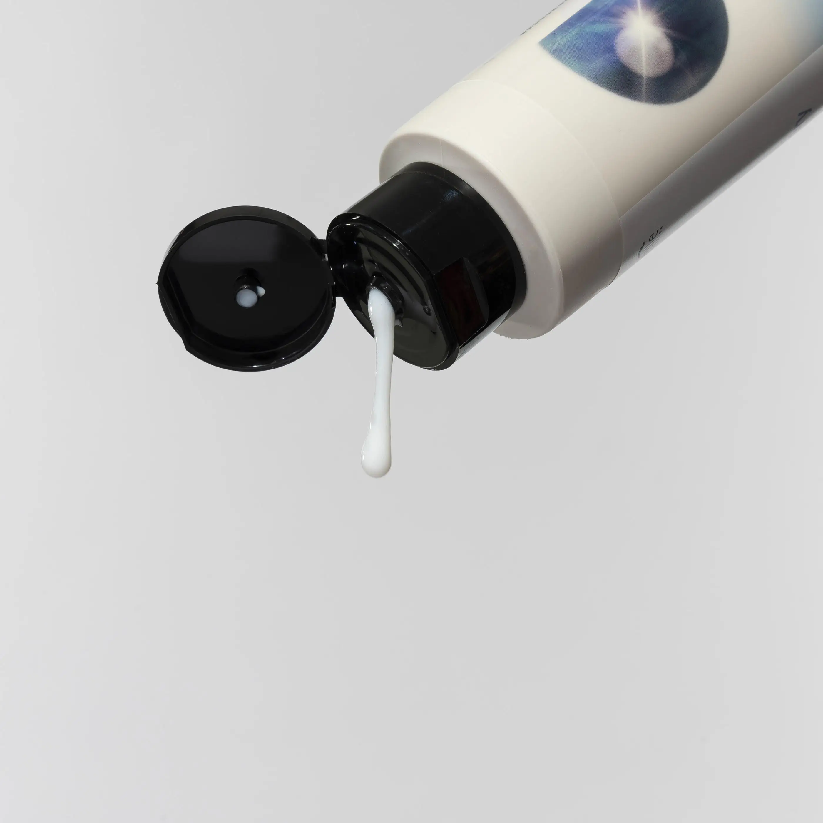 Reliable Italian Brand Every You Endless Hydration Conditioner Hair Restoration Hair Care Products Nourishes And Softens Hair